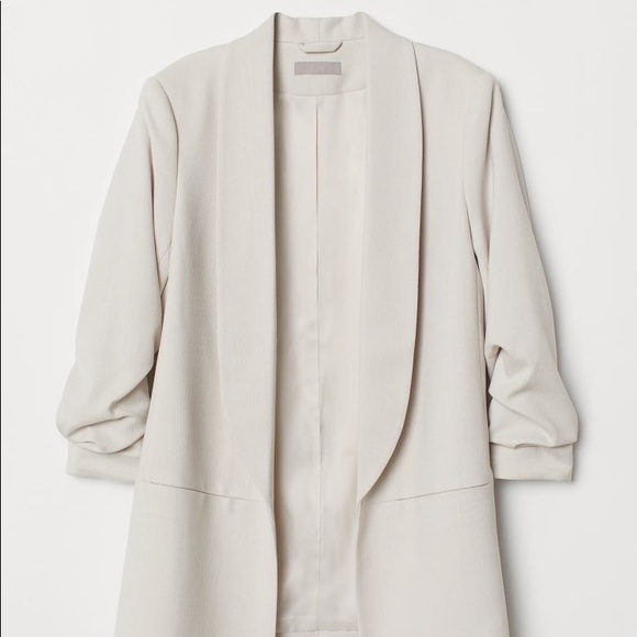 H&M Jackets & Blazers - H&M cream 3/4 length gathered sleeve jacket blazer